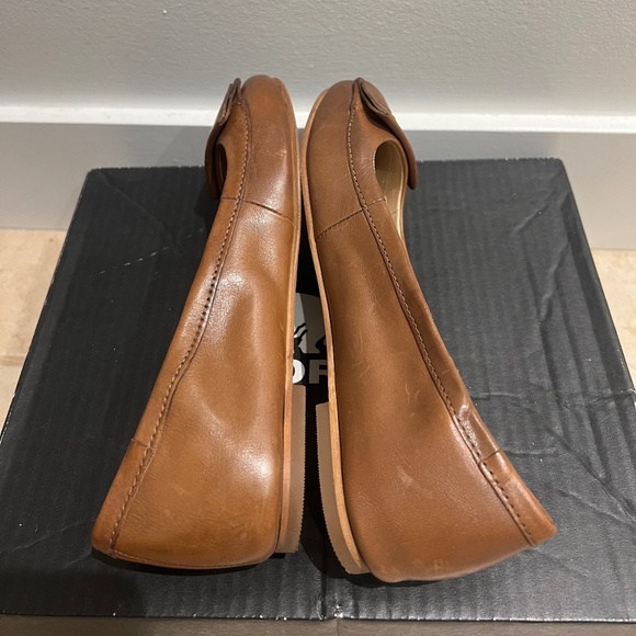 Hush Puppies Brown Leather Flats (Size 5) - Picture 5 of 8